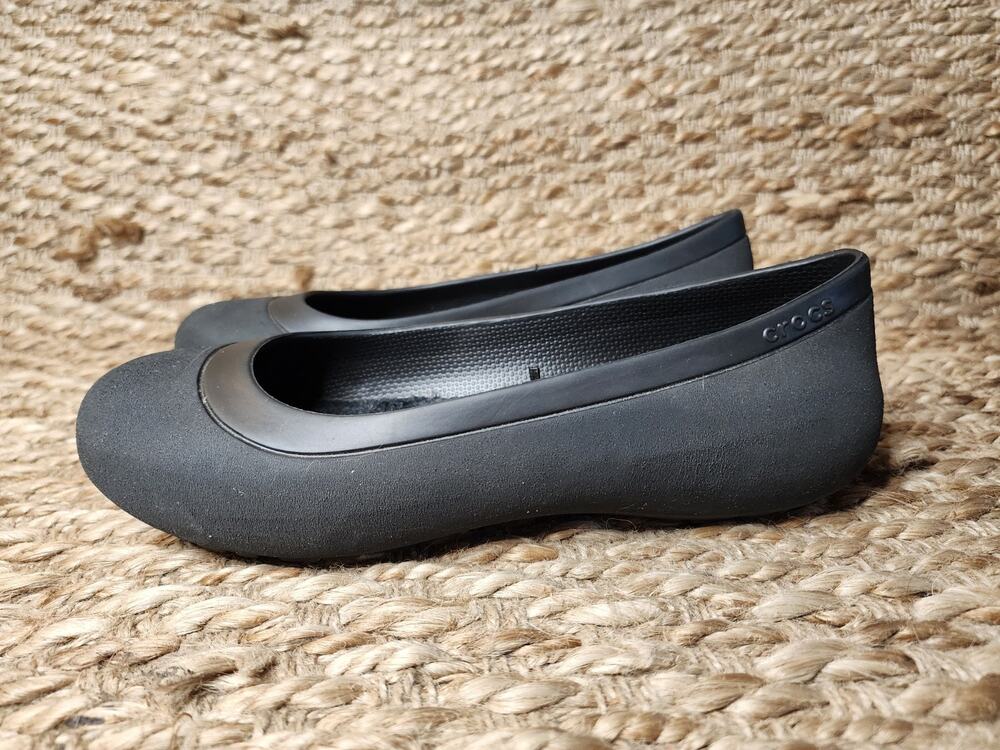 Crocs Shoes Womens 8 Black Slip On Casual Flat Fleece Lined Comfort Shoes